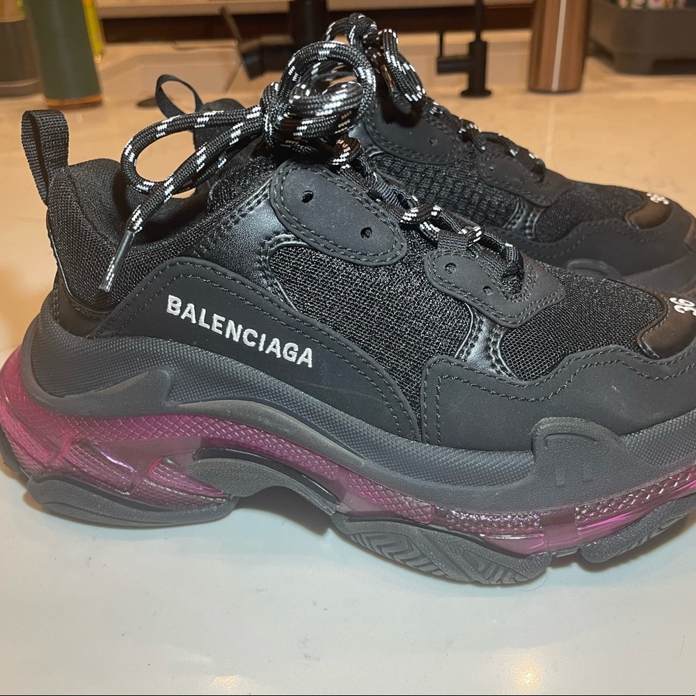 Balenciaga Triple S in Black and Pink - Picture 3 of 6